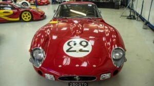 Músico de 82 anos com patrimônio de R$ 900 milhões e coleção de carros