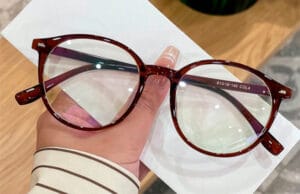 Vale a pena comprar armação de óculos na Shein?